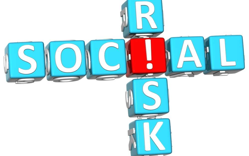 the-7-risks-of-social-media